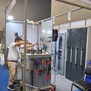 tool trolley manufacturer in india